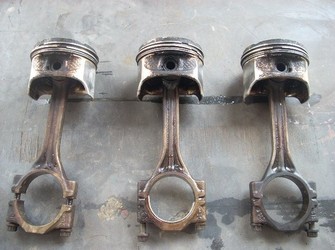 45716-piston-cu-biela-vw-golf-4-1-4-16v-56023-335x250.jpg